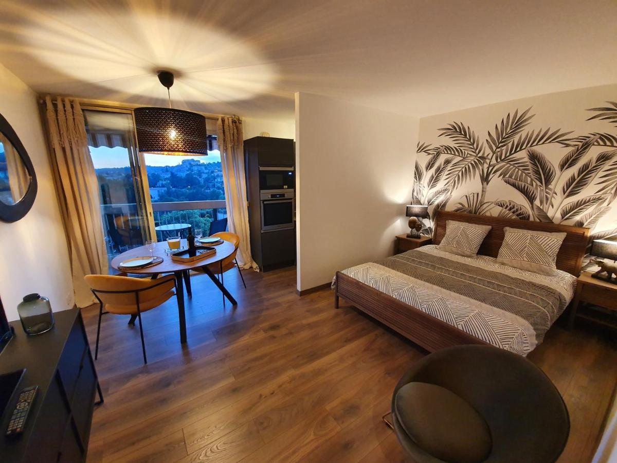 La Loge Du Chateau ! "Climatise" Gréoux-les-Bains Exteriör bild